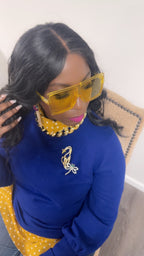 women wearing large Yellow square shades 